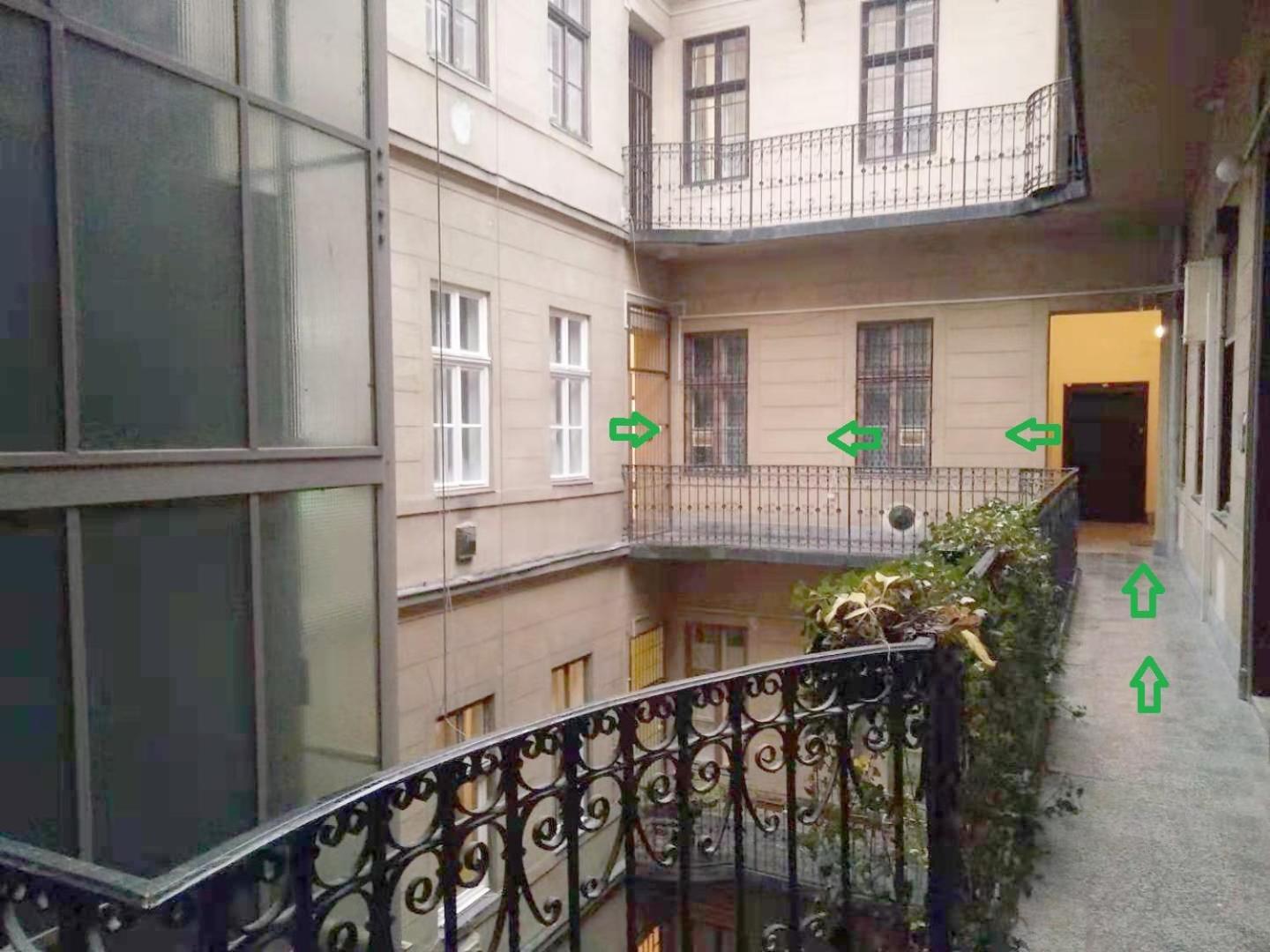 E34 Apartamento Budapeste Exterior foto