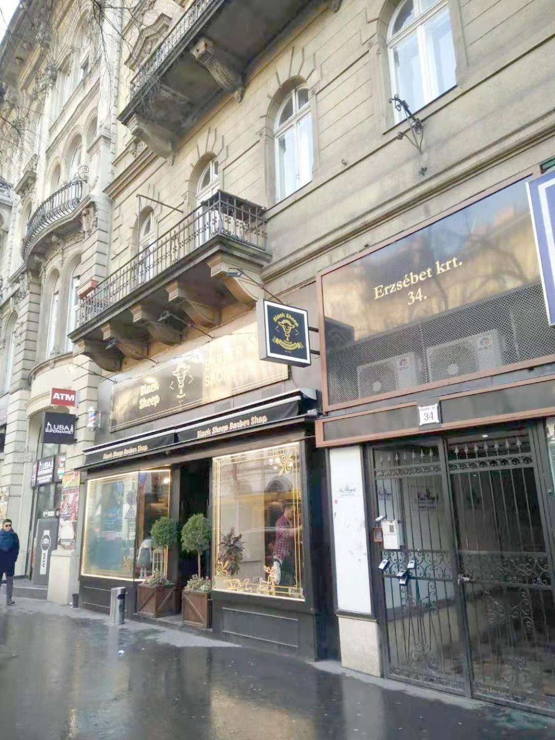 E34 Apartamento Budapeste Exterior foto